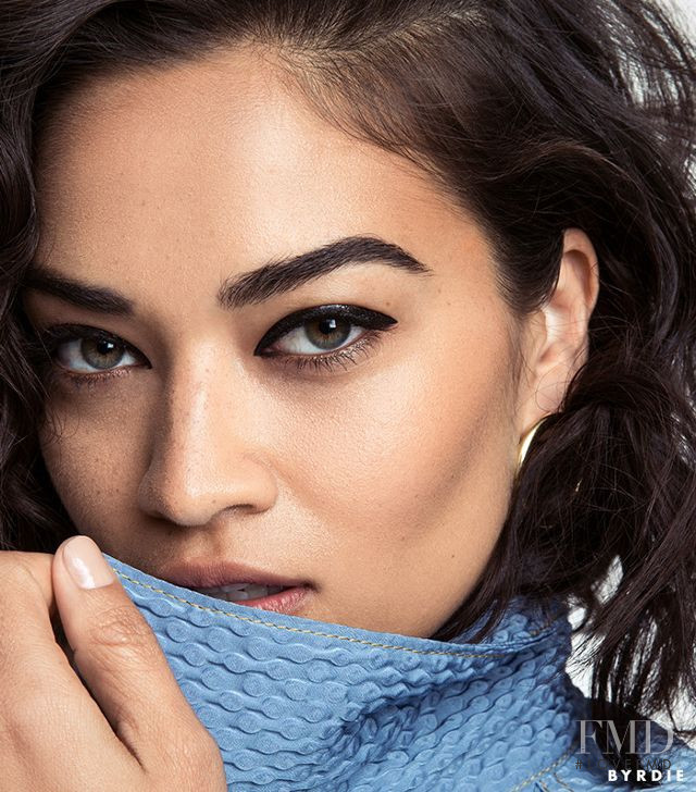 Shanina Shaik featured in Shanina Shaik, April 2017