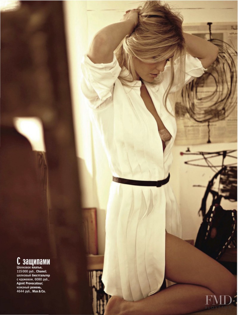 Bar Refaeli featured in Hot Shirts, July 2011