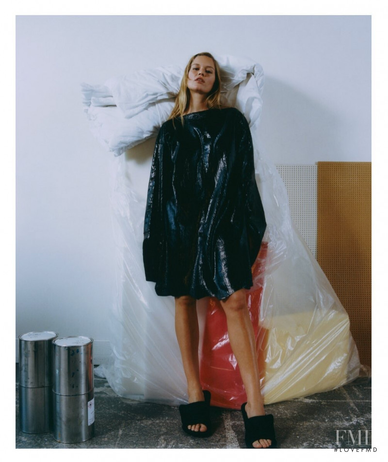 Anna Ewers featured in Vie Active: Anna Ewers, February 2021
