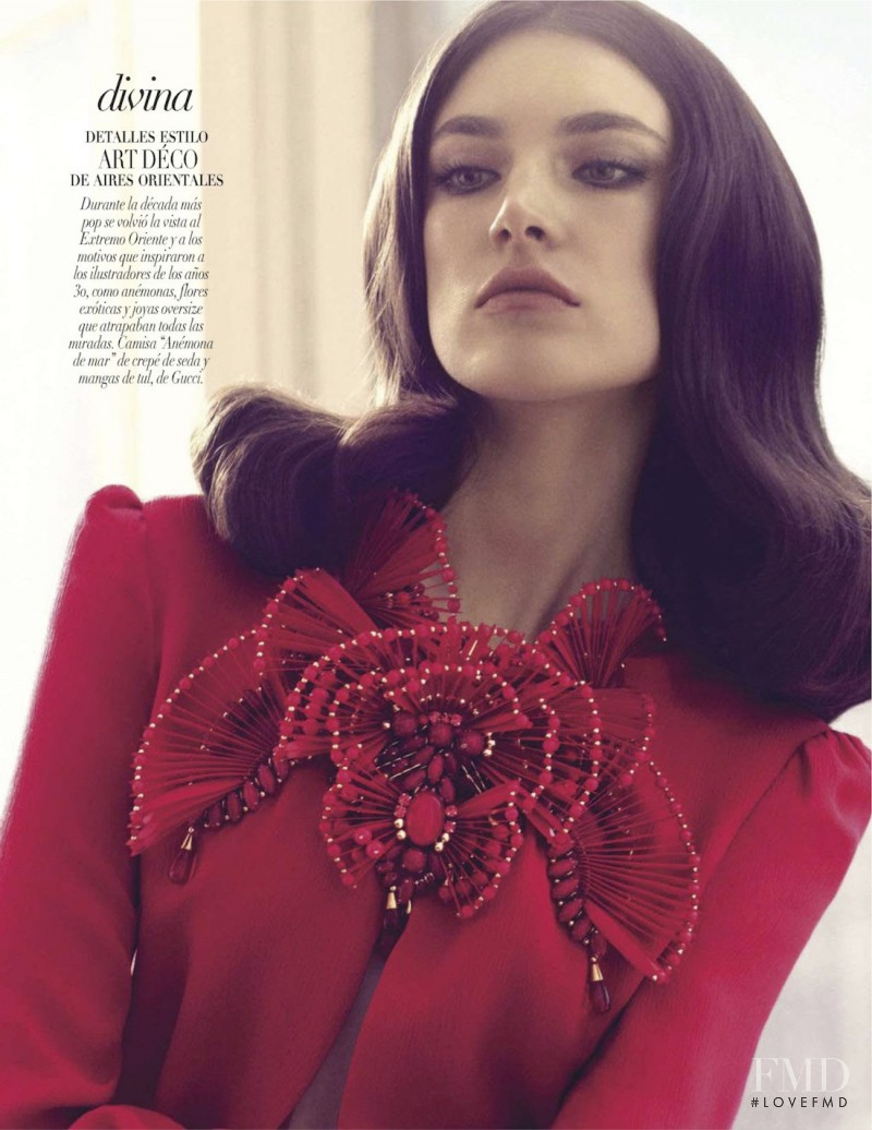 Jacquelyn Jablonski featured in Los Nuevos Stenta, January 2013