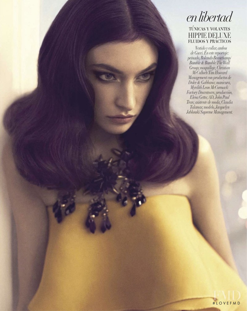 Jacquelyn Jablonski featured in Los Nuevos Stenta, January 2013