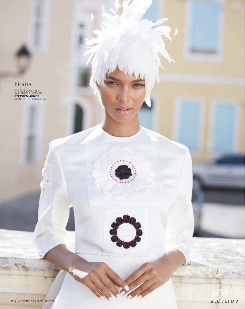 Lais Ribeiro featured in Toda Menina Baiana, February 2013