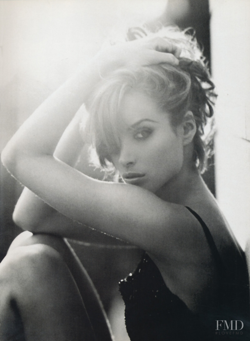 Christy Turlington featured in Indiscutibilmente Chic, September 1991
