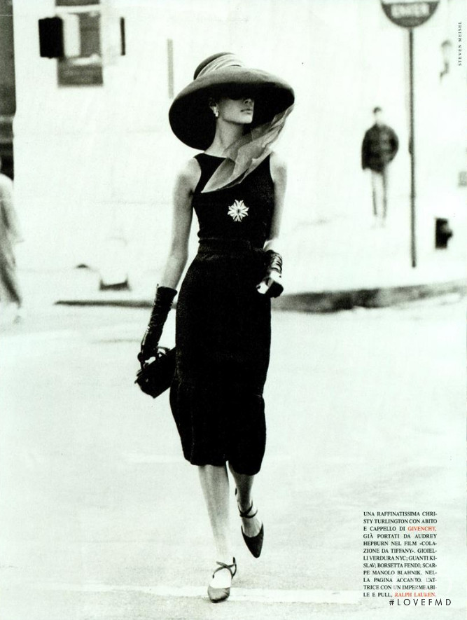 Christy Turlington featured in Audrey Hepburn: Una Diva e Il Suo Stile, September 1991