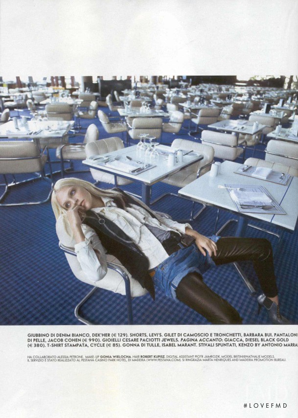 Britni Stanwood featured in Rockin\' Denim, April 2009