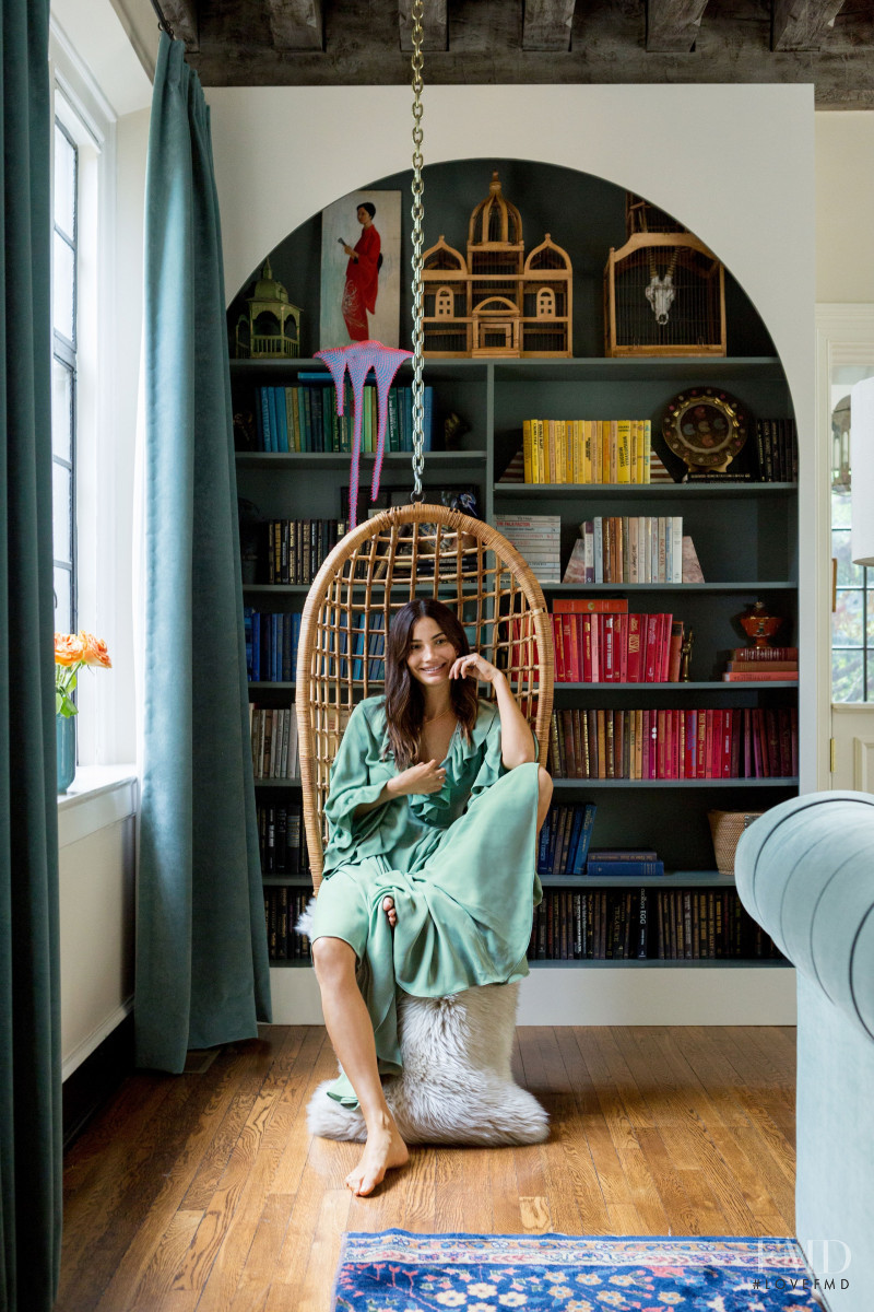Lily Aldridge featured in Lily Aldridge Decorating Room, November 2019