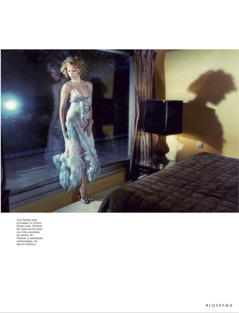 Martha Streck featured in Tormenta De Hielo, February 2013