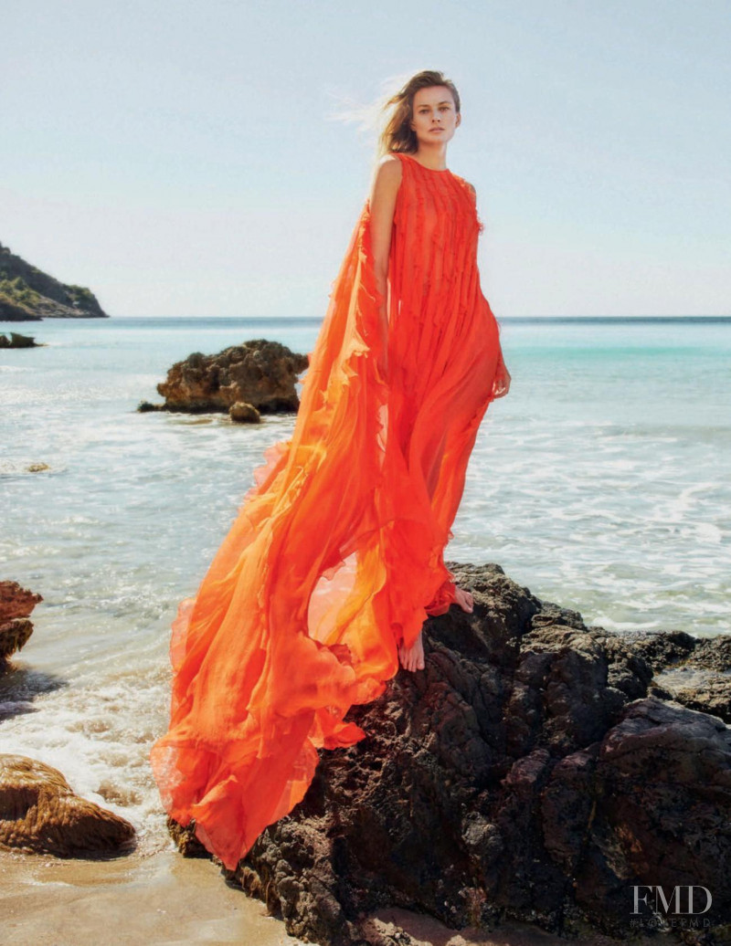 Edita Vilkeviciute featured in Por Fin, Verano, July 2021