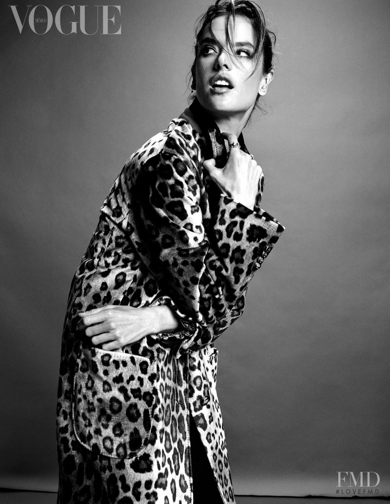 Alessandra Ambrosio featured in Alessandra Ambrosio, August 2021