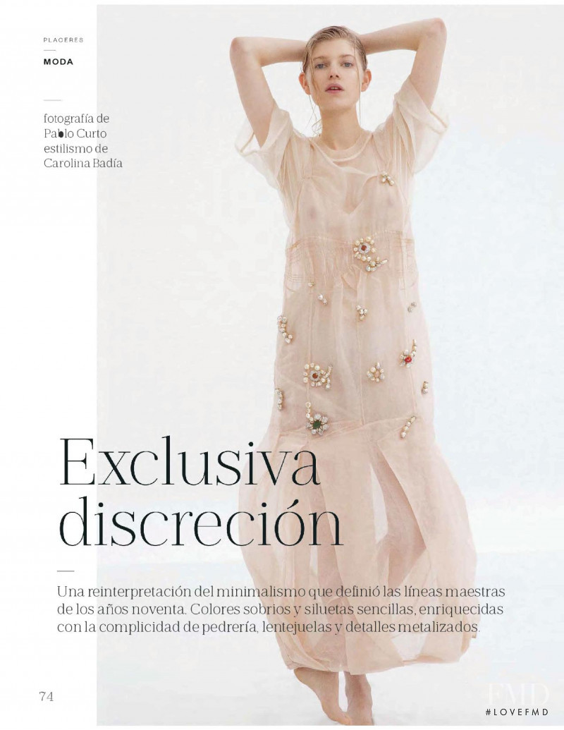 Ola Rudnicka featured in Exclusiva discresion, May 2018