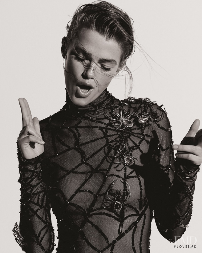 Mathilde Brandi featured in Mathilde Brandi, October 2017