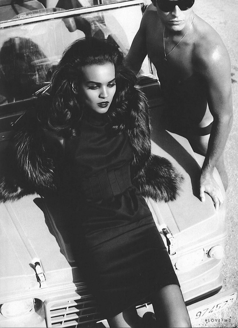 Liya Kebede featured in Luxe Looks, September 2006