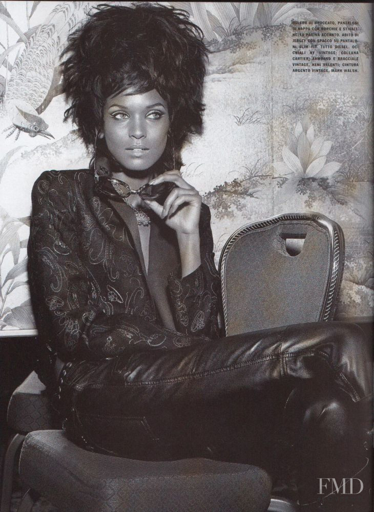 Liya Kebede featured in A ravishing Beauty, August 2006