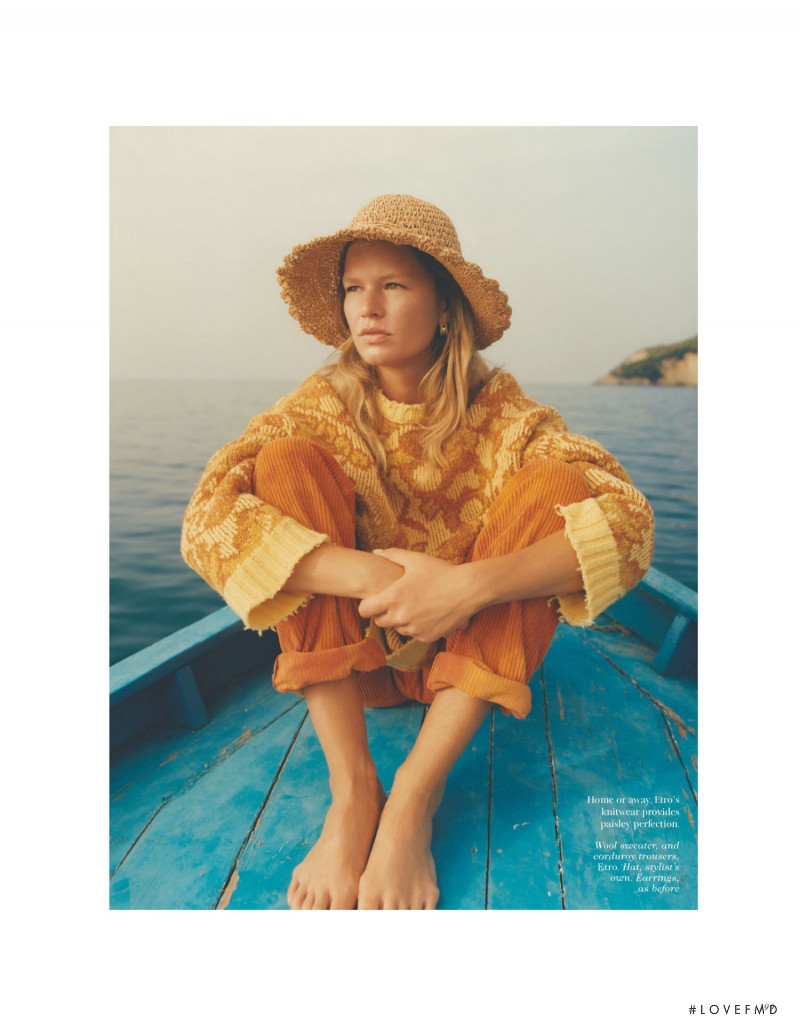 Anna Ewers featured in L\'Avventura, November 2021