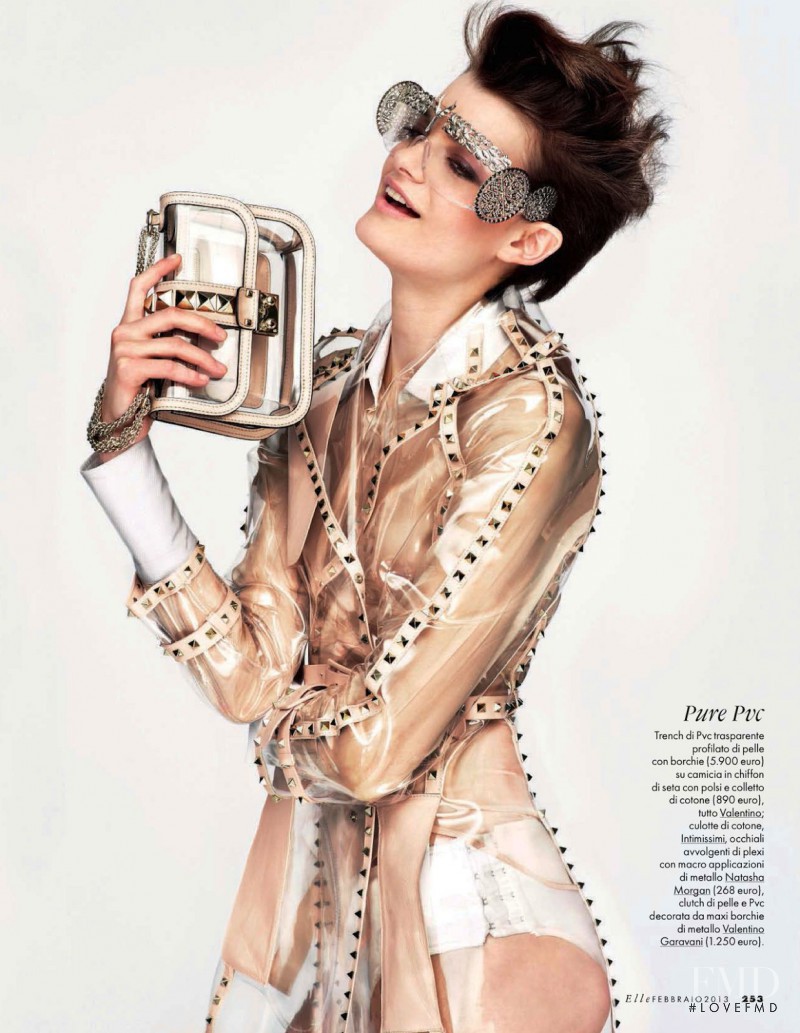 Paula Bertolini featured in Tendenze 2 Moda, February 2013