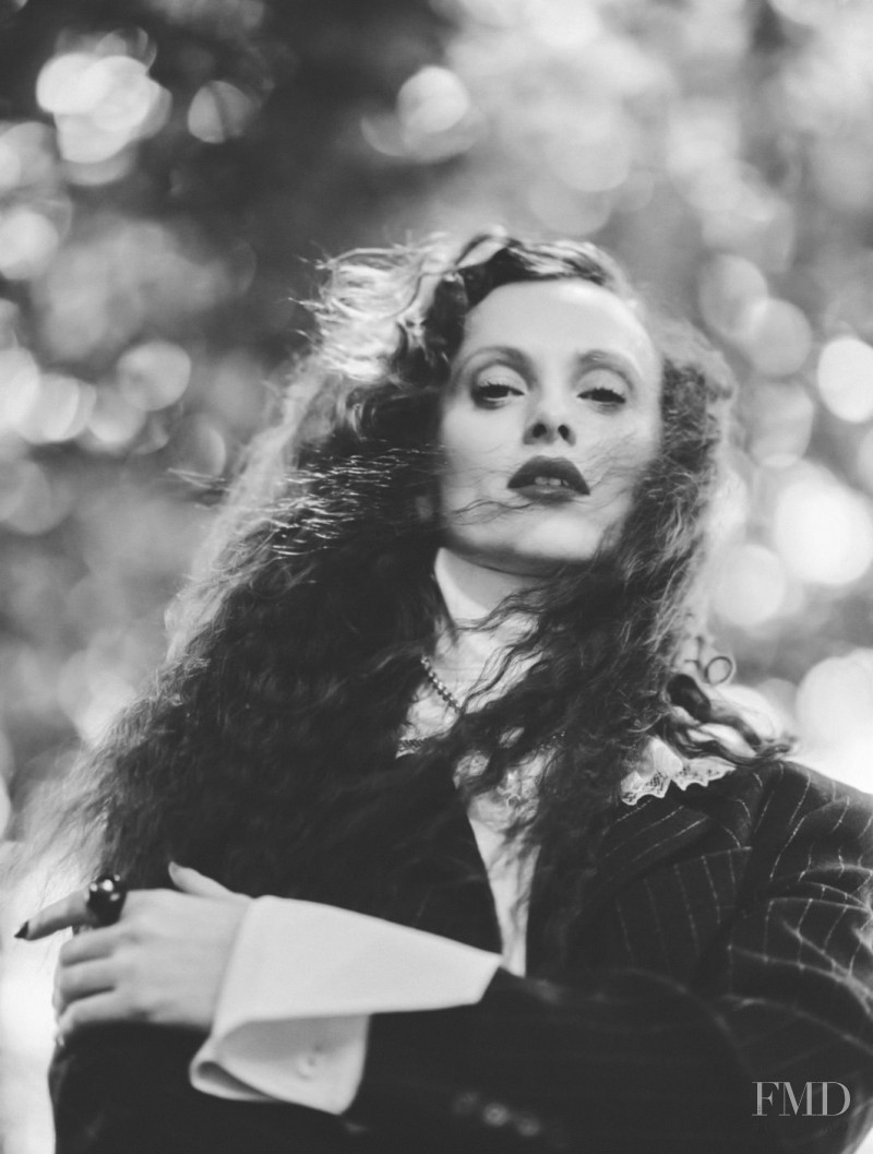 Karen Elson featured in Karen Elson, November 2021