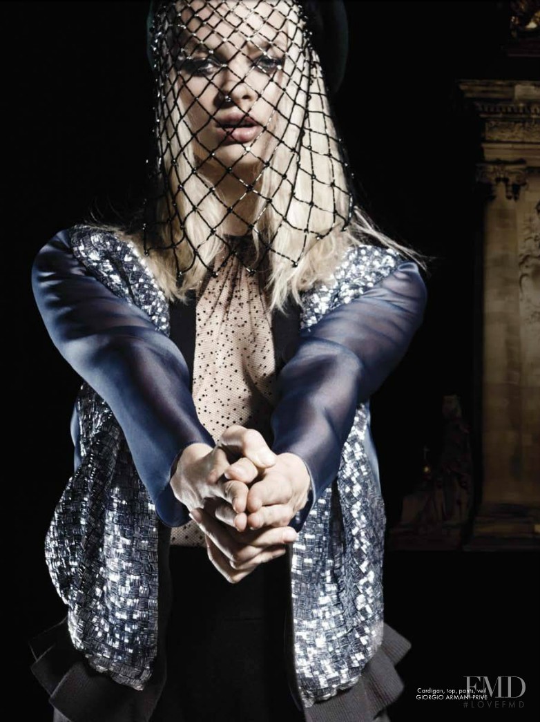 Stef van der Laan featured in Strike Falls Couture, September 2012