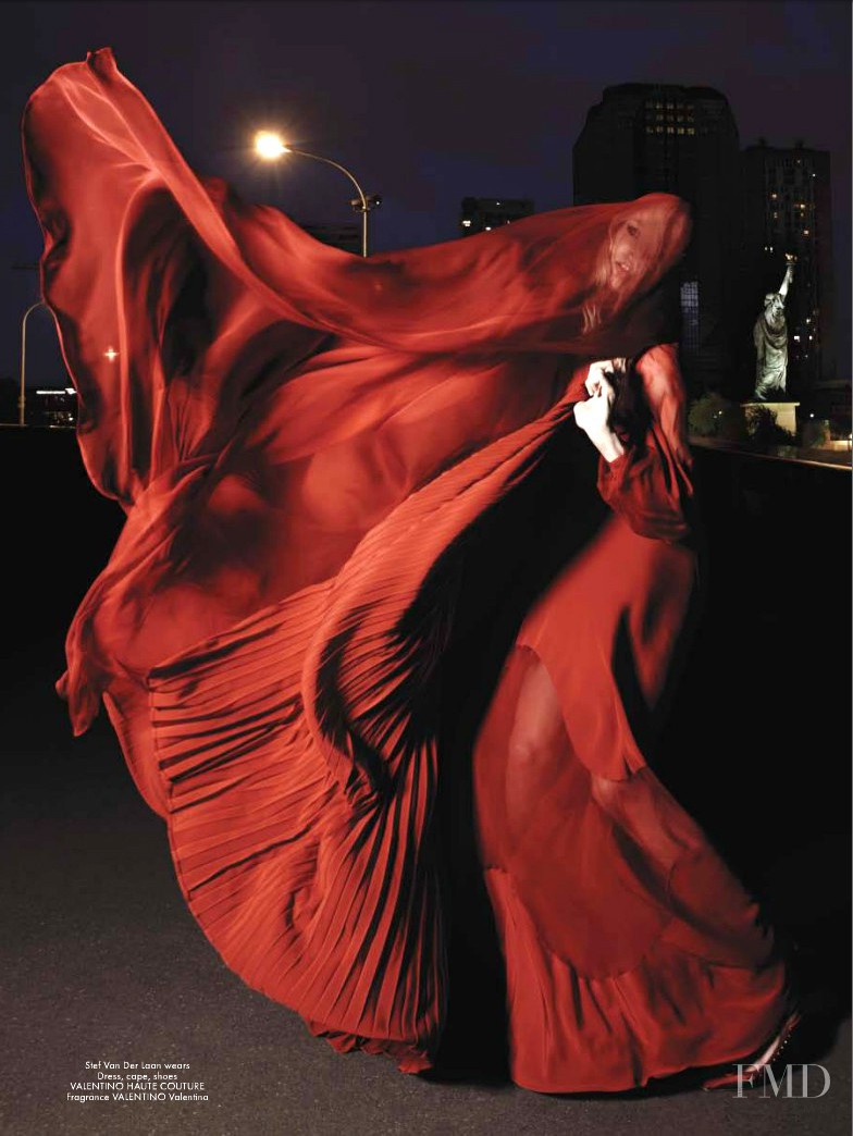 Stef van der Laan featured in Strike Falls Couture, September 2012