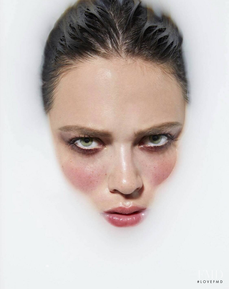 Joy van der Eecken featured in Beauty, October 2019