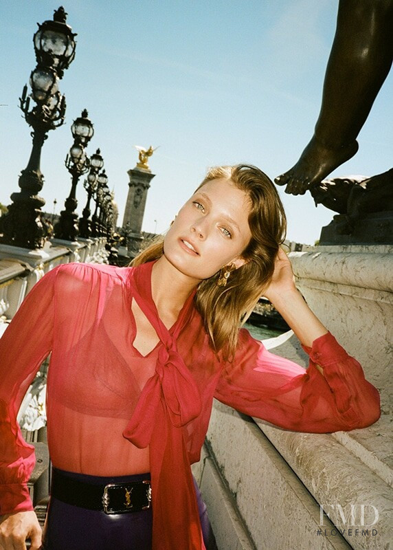 Constance Jablonski featured in Sur les Quais, November 2020