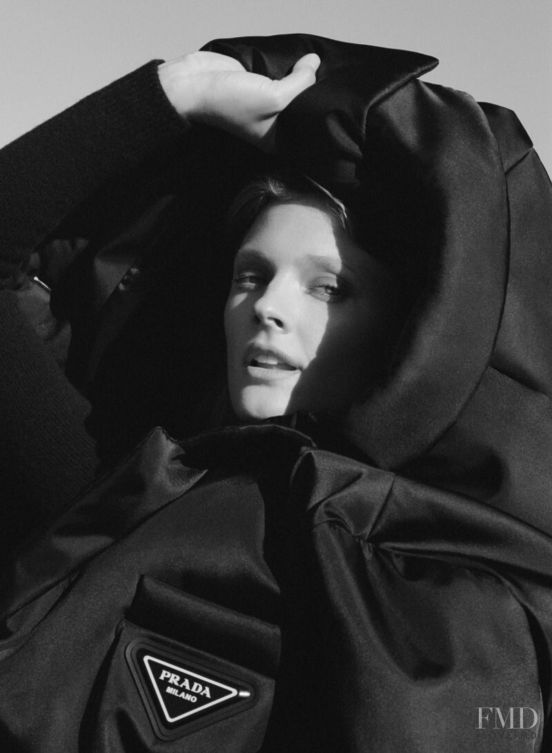 Constance Jablonski featured in Sur les Quais, November 2020