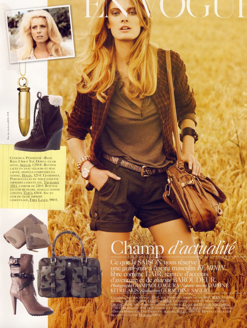 Constance Jablonski featured in En Vogue: Champ d\'actualité, October 2009