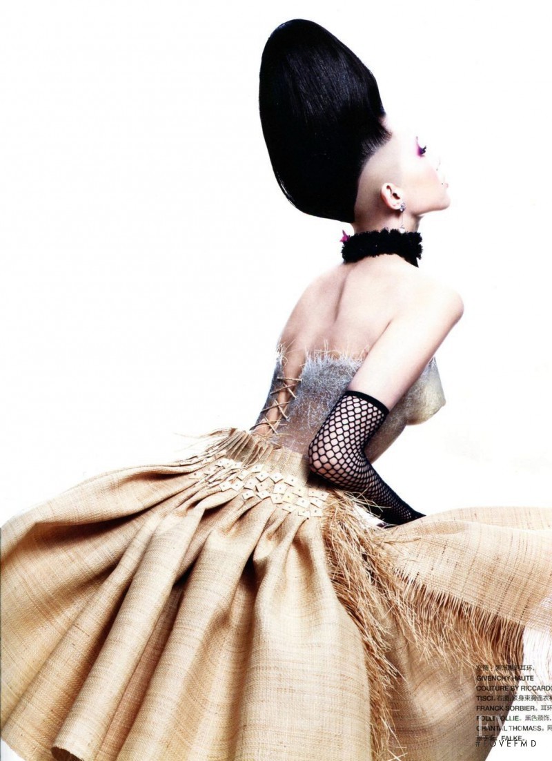 Xiao Wen Ju featured in Dangerous Liaisons, April 2012