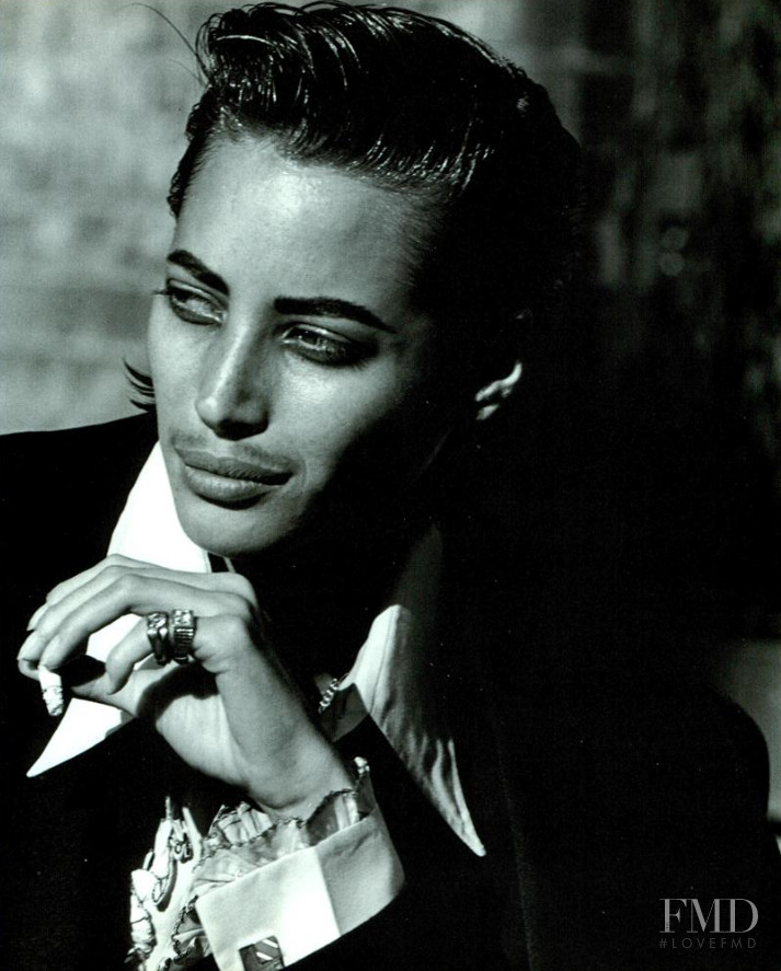 Christy Turlington featured in Omaggio allo stille di al capone, February 1991