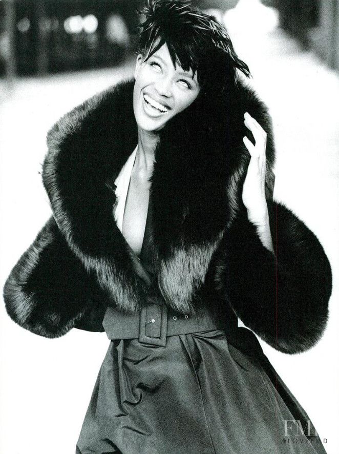 Naomi Campbell featured in Frange Stole Cappe Fantasiosamente, November 1989
