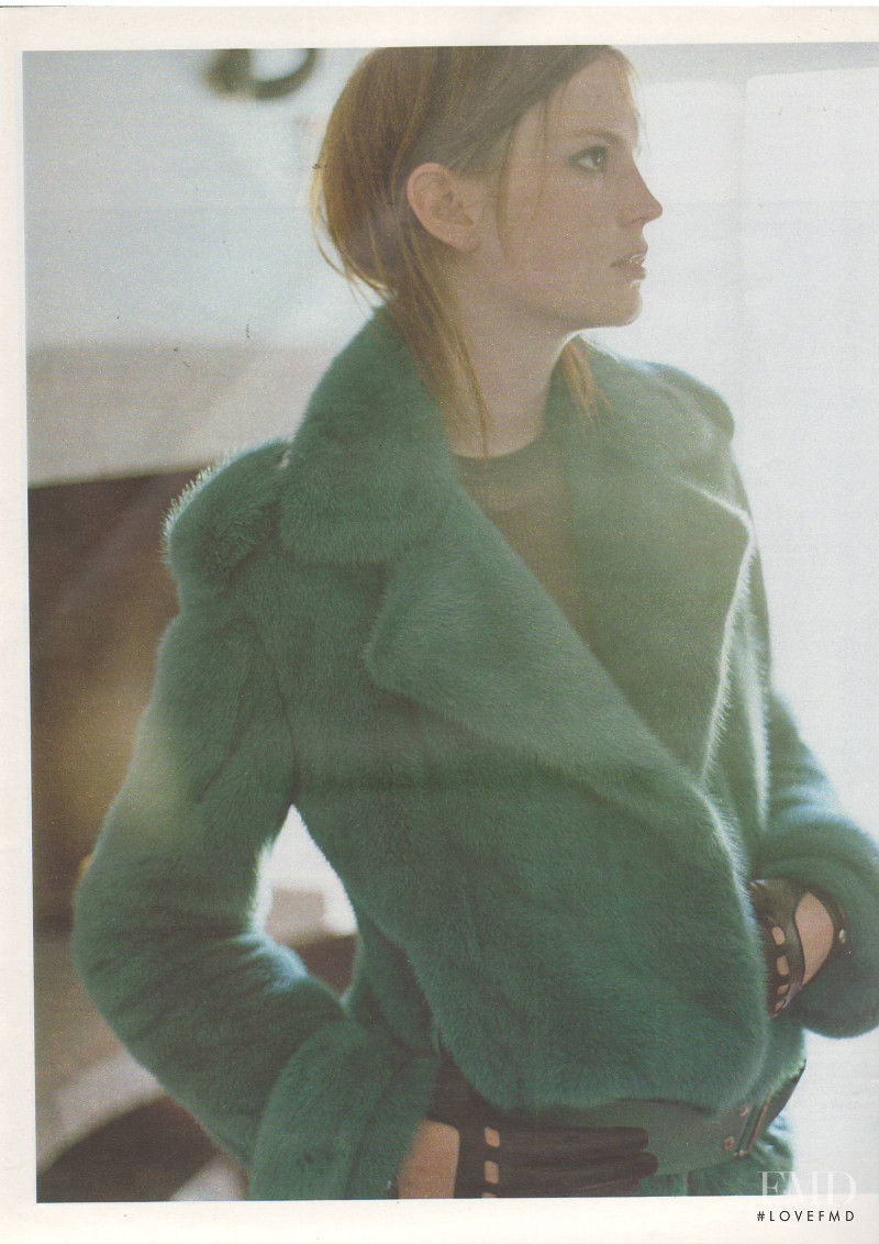 Sarah Schulze featured in Spirito Dandy, September 2000