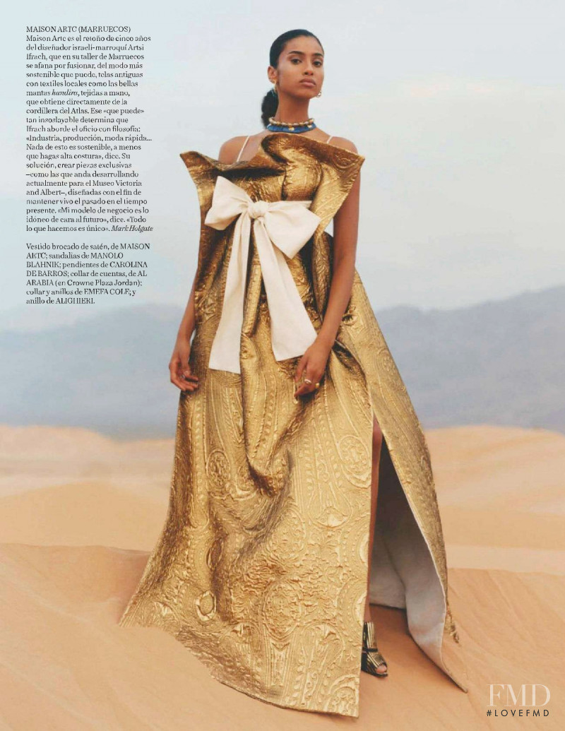 Imaan Hammam featured in Un Mundo Nuevo, January 2022