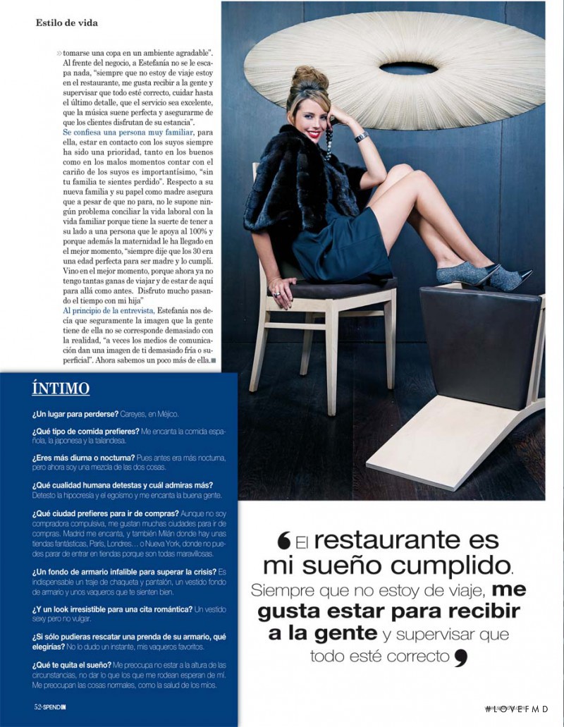 Estefania Luyk featured in La Perfecta Anfitriona, September 2009