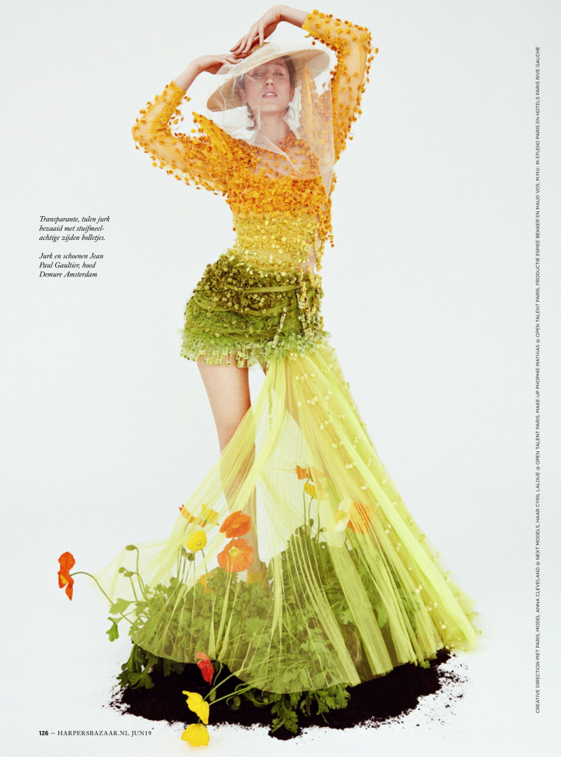 Anna Cleveland featured in Alors On Danse, June 2019