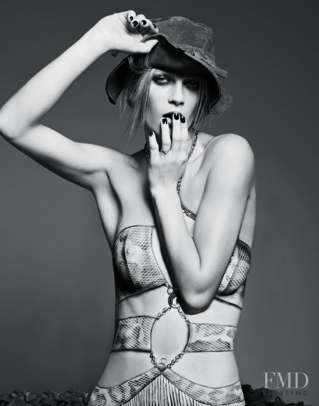 Marlena Szoka featured in Mash Couture, March 2011