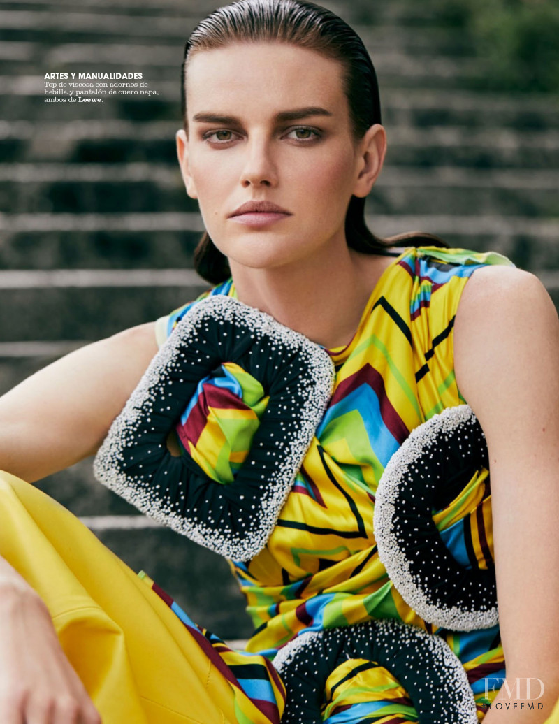 Dorota Kullova featured in A Orillas Del Sena, September 2021