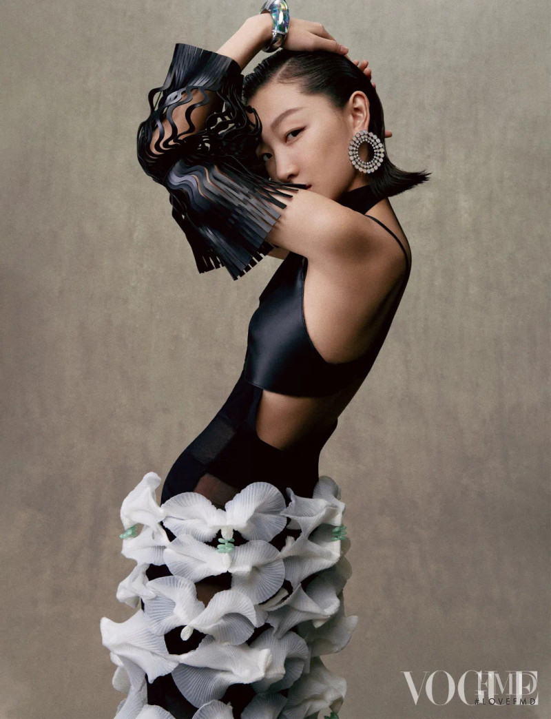Zhou Dongyu, January 2022