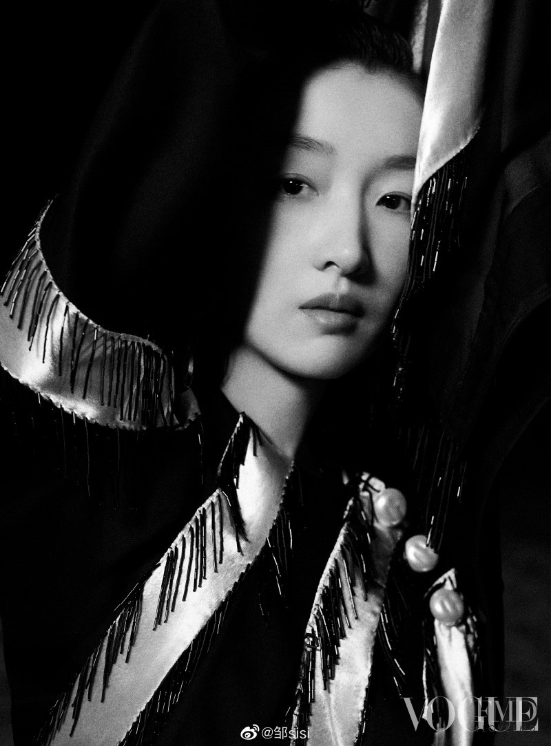 Zhou Dongyu, January 2022