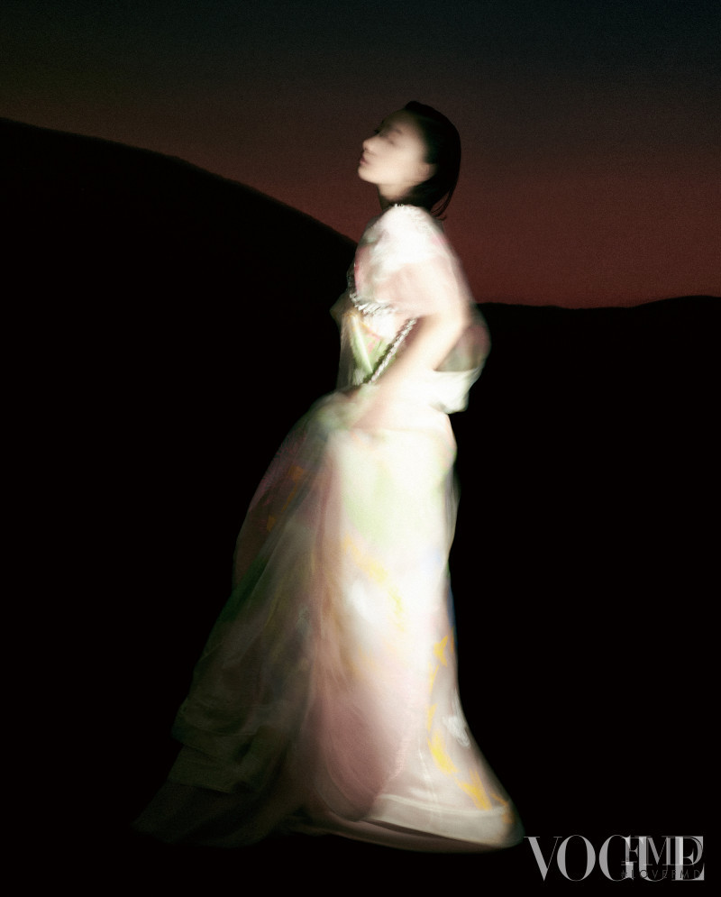 Zhou Dongyu, January 2022