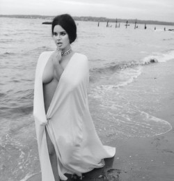 Lana Del Rey Unfiltered