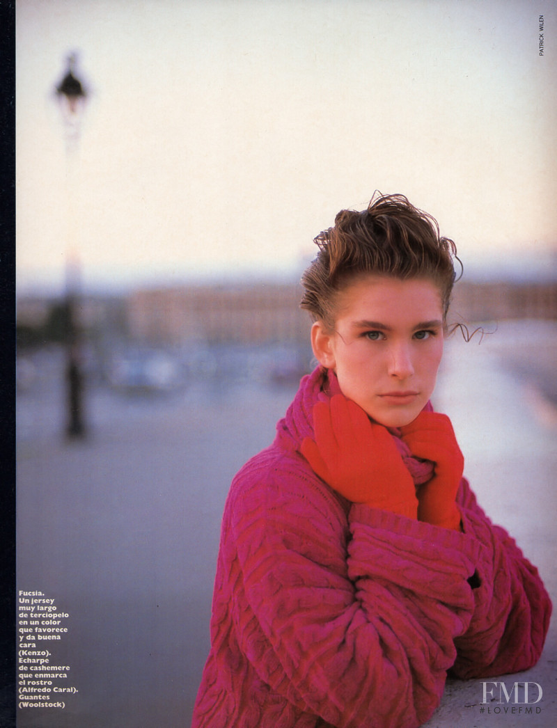 Carla Bruni featured in El Color Sube El Tono, October 1987