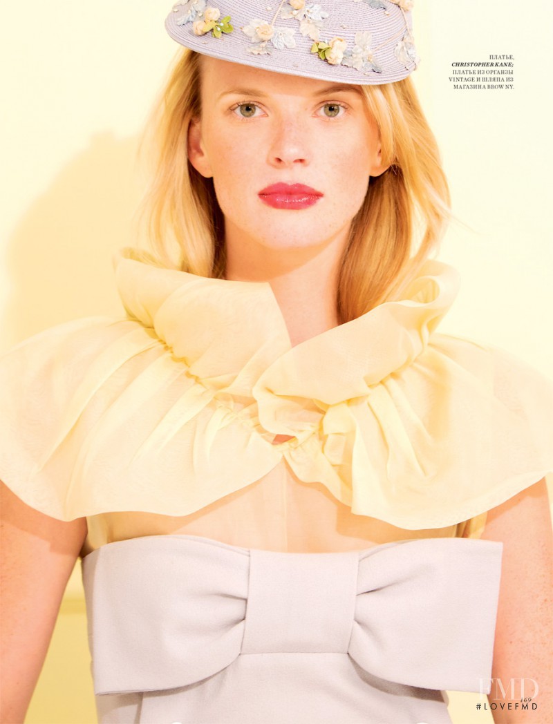 Anne Vyalitsyna featured in So Vyalitsyna, February 2013