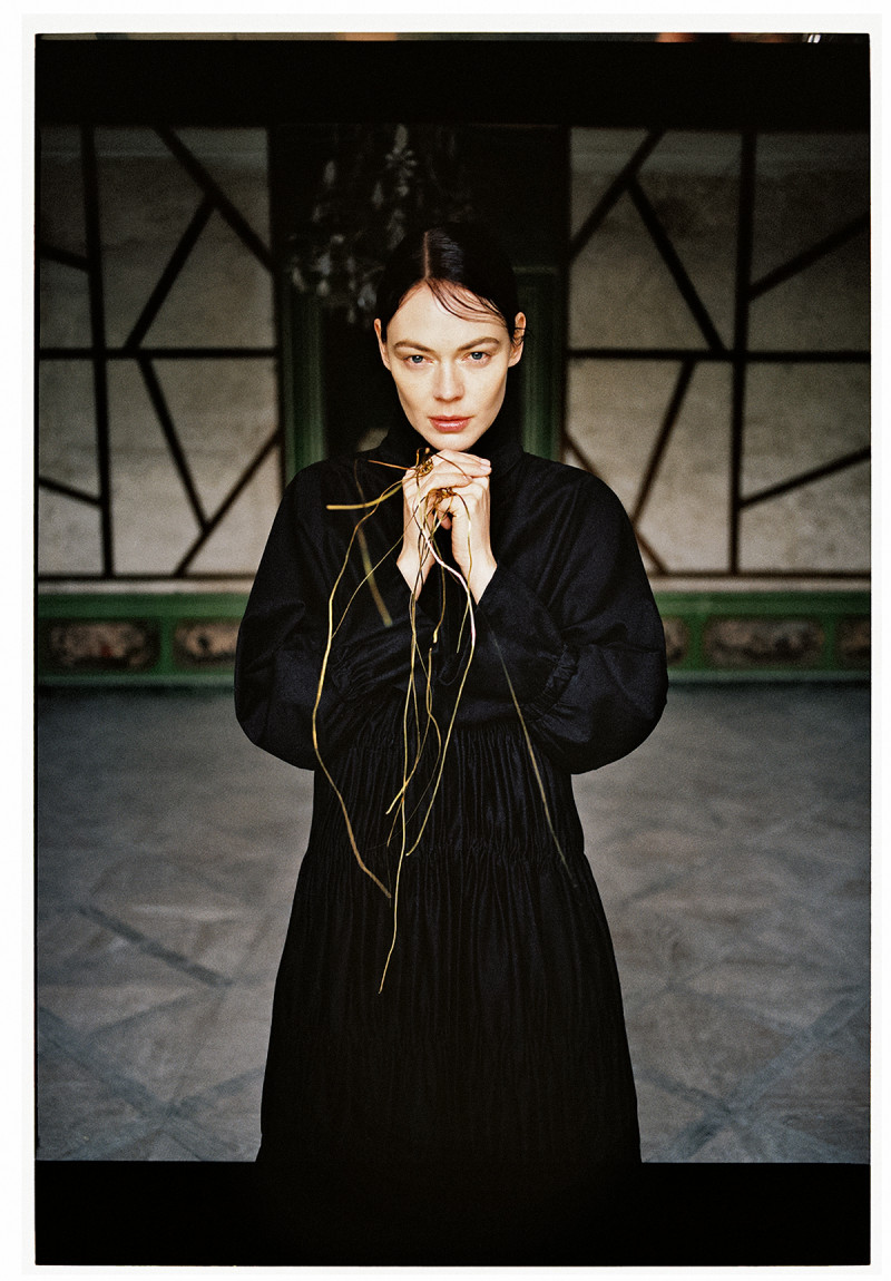 Kinga Rajzak featured in A Princesa E A Ervilha, May 2022