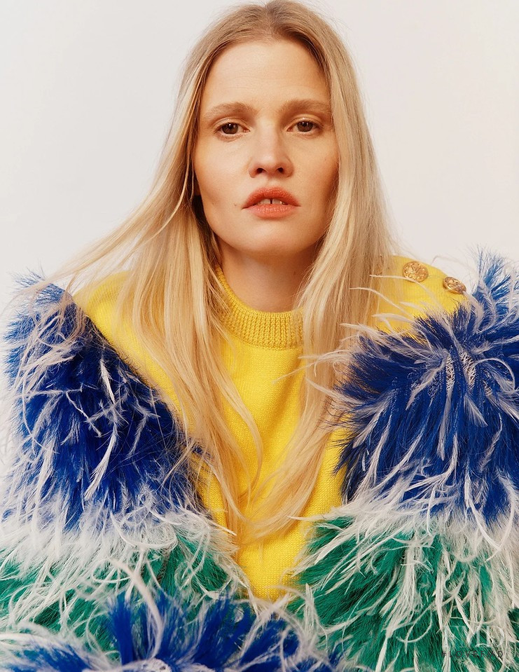 Lara Stone featured in The Return Of An Icon, March 2022