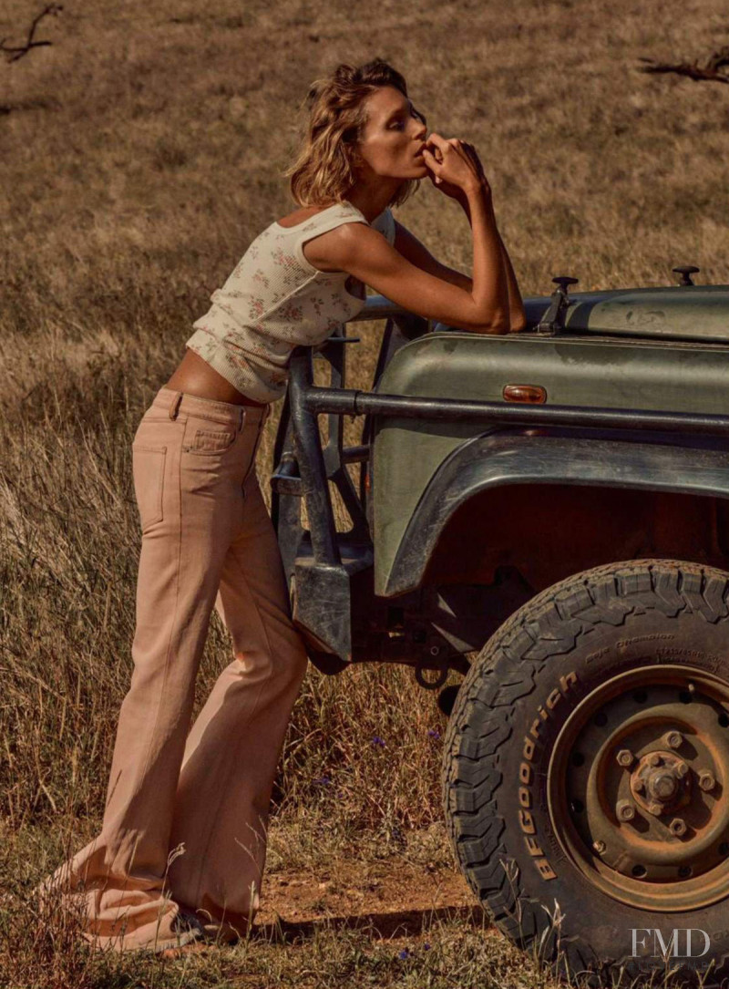 Anja Rubik featured in Anja Rubik, February 2022