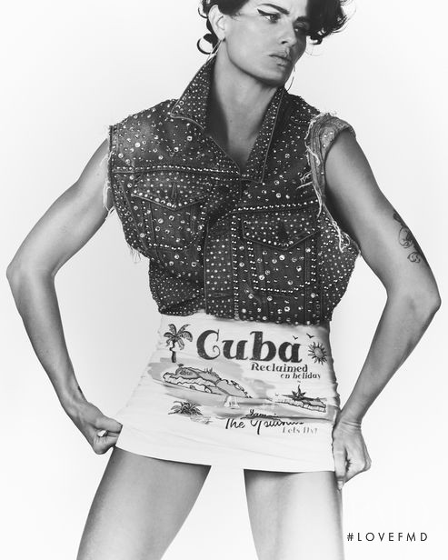 Isabeli Fontana featured in Fuga Cubana, February 2022