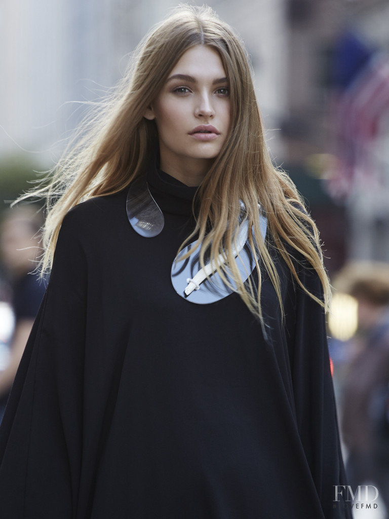 Roosmarijn de Kok featured in buscando la suerte, December 2014