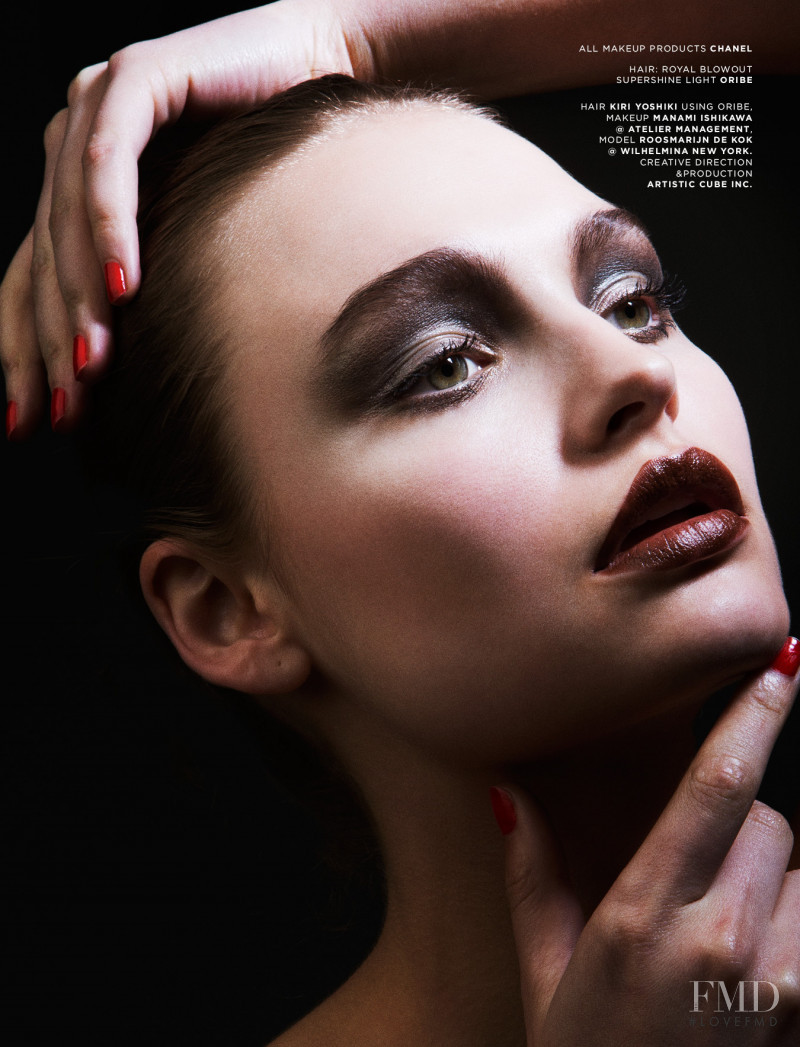 Roosmarijn de Kok featured in Shadows - the day, January 2015