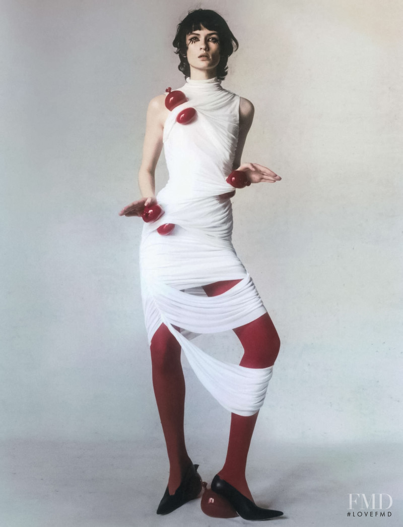 Lara Mullen featured in Retro Futur, October 2022