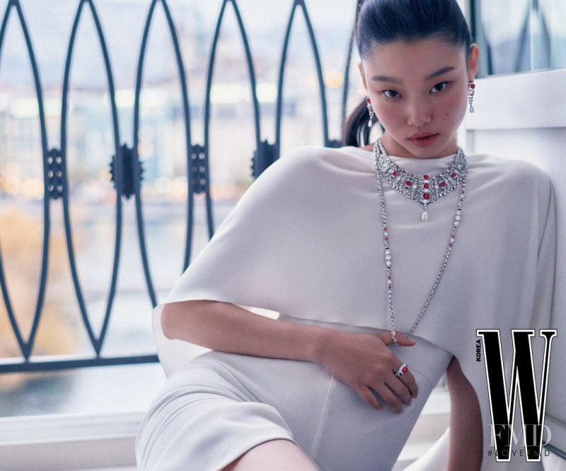 Yoon Young Bae featured in Salon 320, January 2022