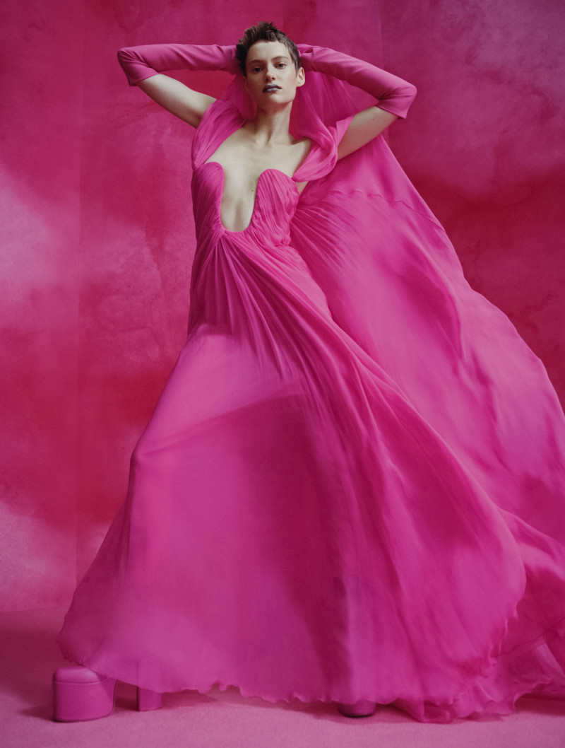 Greta Elisa Hofer featured in Valentino Pink PP, September 2022